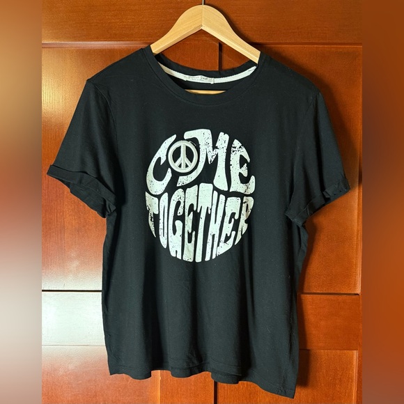 Sweet Soul Tops - 💚Sweet Soul “Come Together” Black Graphic Tee